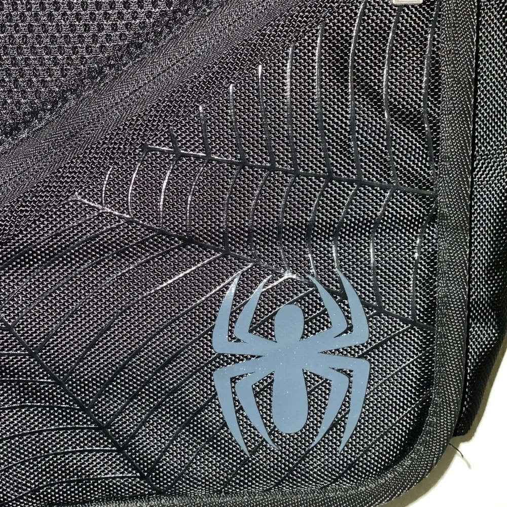 NWT SPIDER-MAN Laptop Shoulder Bag